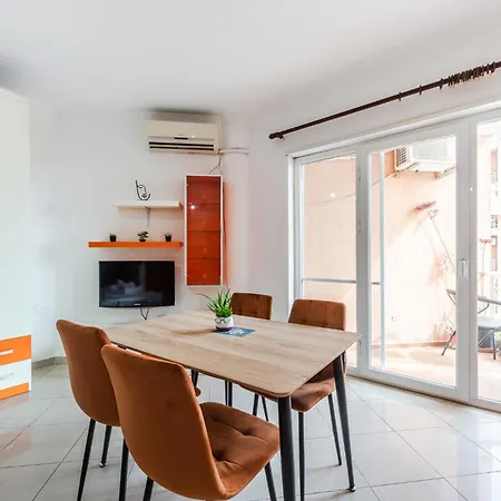 아파트 Orange Beachfront By Ps *