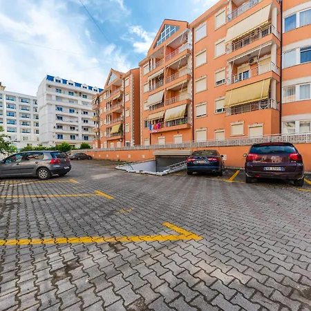 Orange Beachfront By Ps ゴーレム