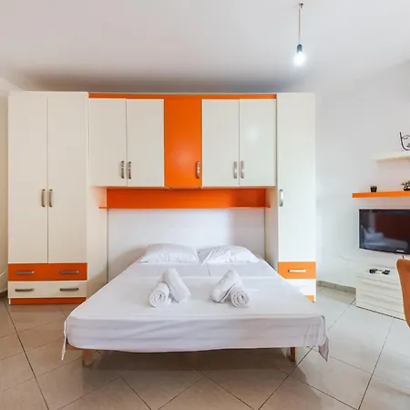 Apartment Orange Beachfront By Ps *