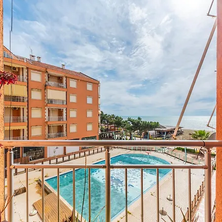 Апартаменты Orange Beachfront By Ps Голем